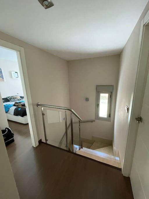 Impresionante Apartamento De 4 Dormitorios 3 Banos Y 2 Plazas De Garaje Madrid Exterior photo
