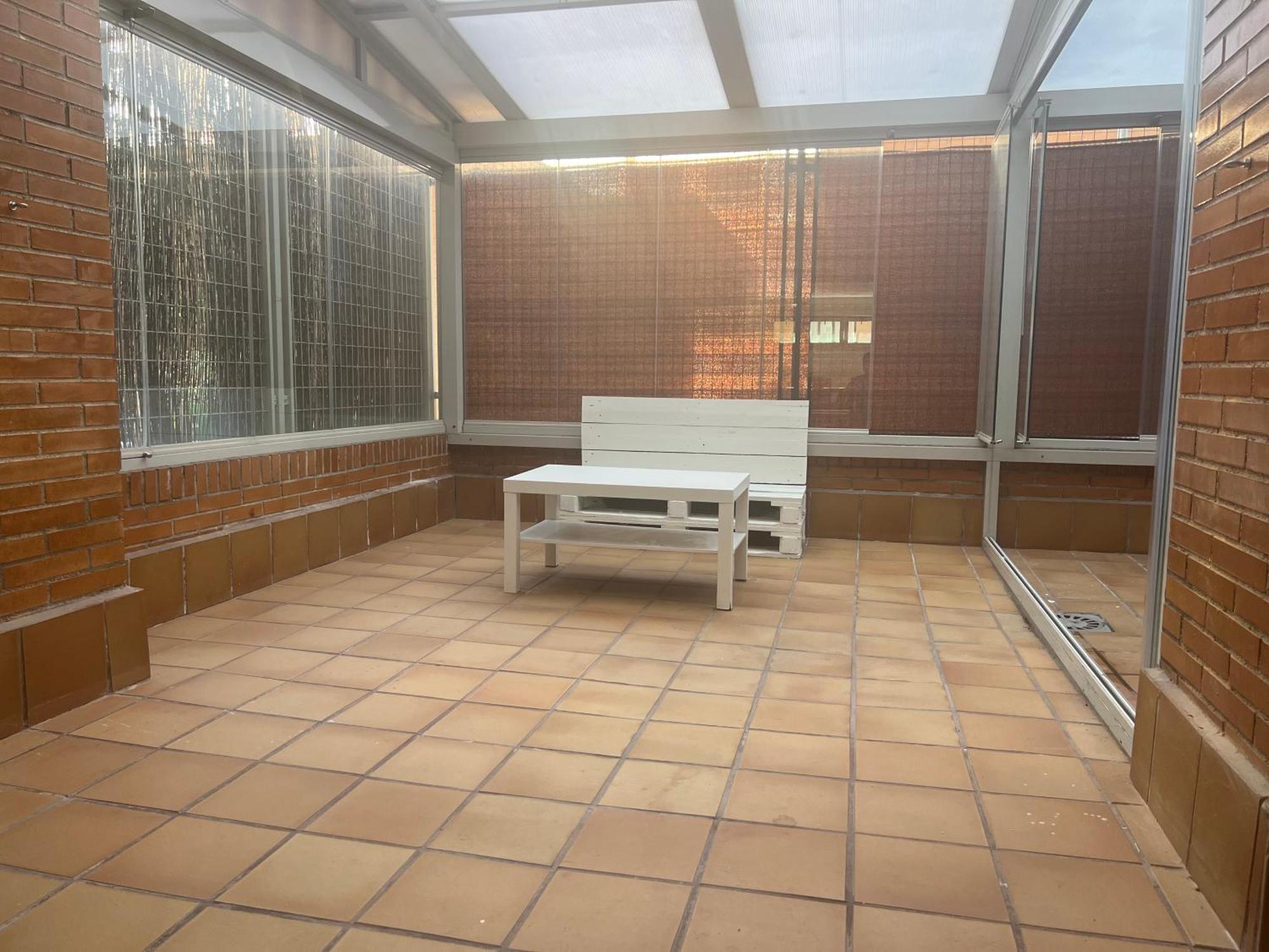 Impresionante Apartamento De 4 Dormitorios 3 Banos Y 2 Plazas De Garaje Madrid Exterior photo